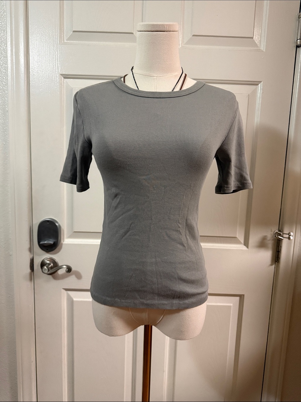 Zara Gray Ribbed Short-Sleeve Tee